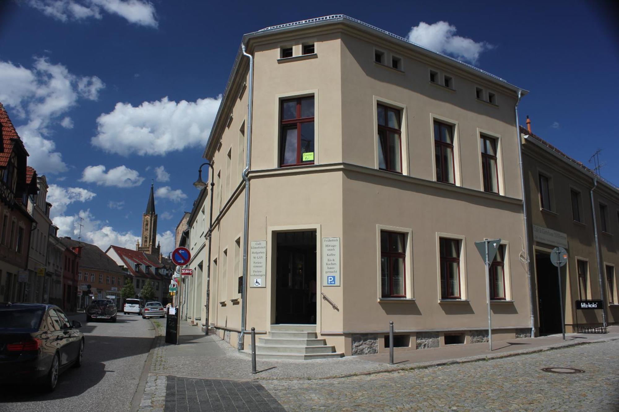 Gaestehaus Innfernow Fürstenberg-Havel エクステリア 写真